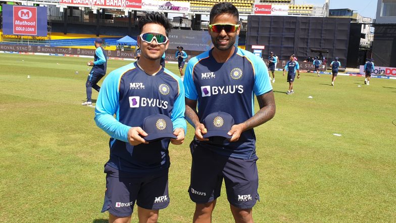 SL vs IND 1st ODI 2021: सूर्यकुमार यादव और ईशान किशन ने टीम इंडिया के लिए वनडे क्रिकेट में किया डेब्यू, यहां पढ़ें क्रिकेट के मैदान में अबतक कैसा रहा है उनका प्रदर्शन