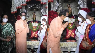 मुख्यमंत्री उद्धव ठाकरे ने पंढरपुर मंदिर में ‘महापूजा’ की, कोविड को खत्म करने की प्रार्थना की