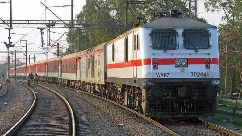 मां-शिशु की जान बचाने के लिए उलटी दिशा में दौड़ी संपर्क क्रांति एक्सप्रेस, जानिए पूरा मामला