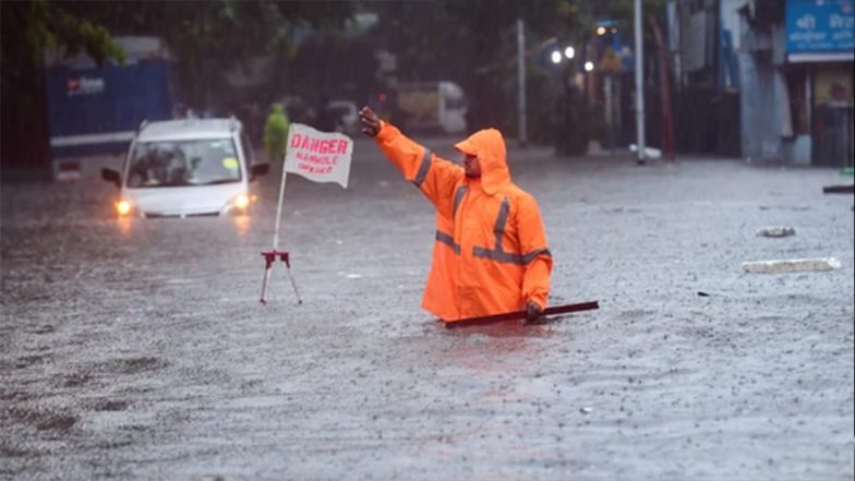 Uttarakhand Rain Alert: उत्तराखंड में बादल फटने से खीरी में शारदा नदी का जलस्तर अचानक बढ़ा, अलर्ट जारी