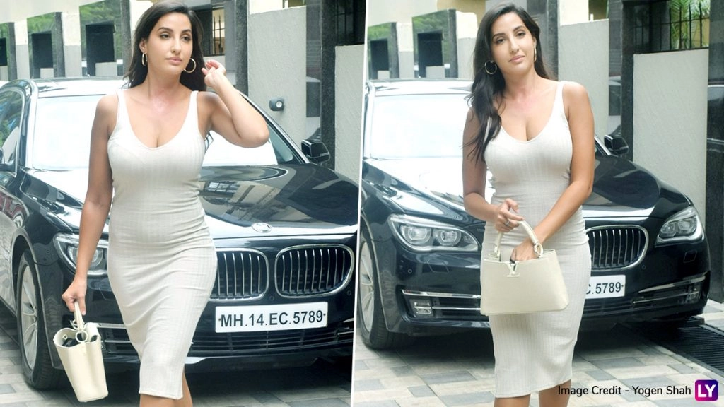 दिलबर गर्ल नोरा फतेही ने बॉडी फिट ड्रेस पहनकर दिखाया अपना बेहद ग्लैमरस अवतार, 