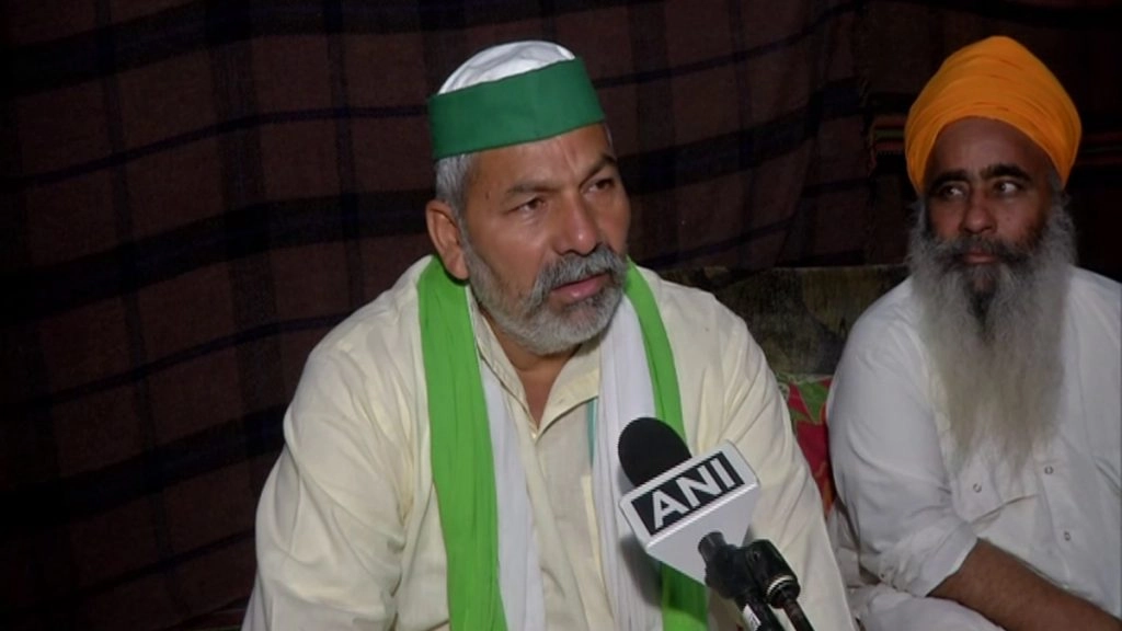 राकेश टिकैत ने पैरालंपिक में रजत पदक विजेता गौतमबुद्ध नगर के जिलाधिकारी से की मुलाकात, दी बधाई