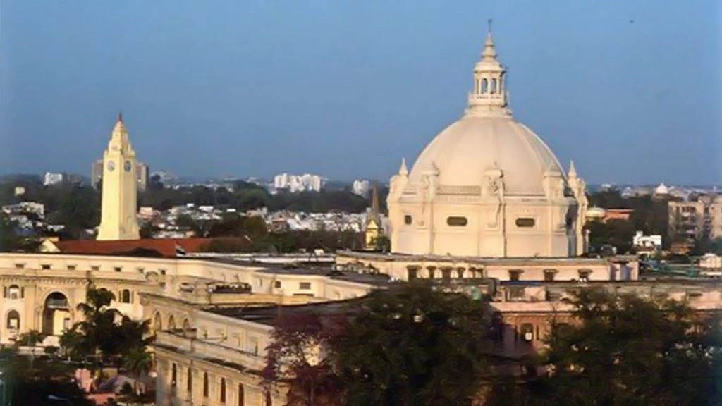 युयूपी विधानसभा सचिवालय में जींस और टी-शर्ट पहनकर आने पर लगी रोक