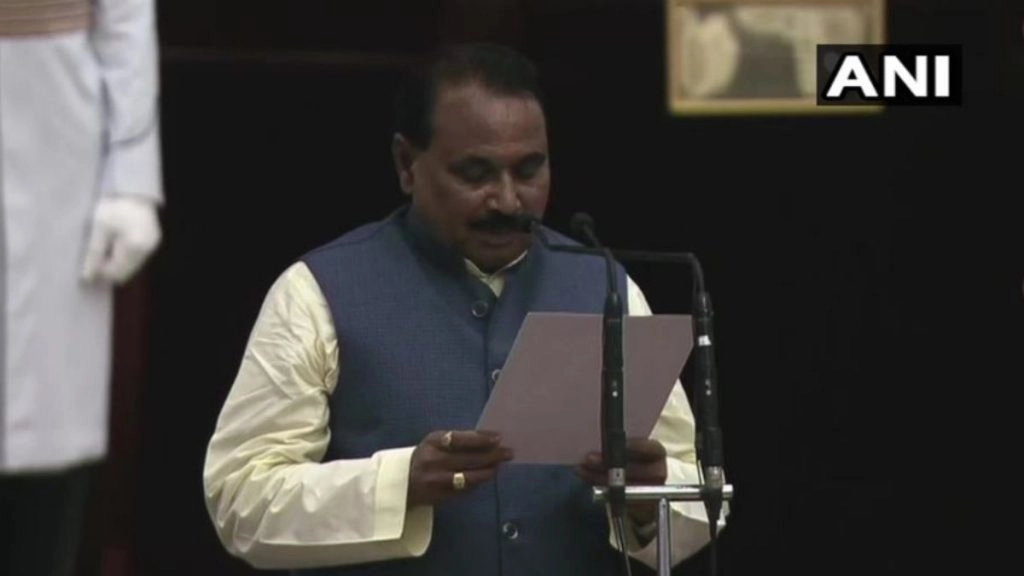 पांच बार के सांसद भानु प्रताप सिंह वर्मा ने ली केंद्रीय मंत्री के तौर पर शपथ 