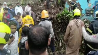 Mumbai Rains: मुंबई में बारिश से तबाही, लोकल ट्रेन सेवा ठप, सड़कें हुई पानी-पानी, चेंबूर और विक्रोली में 15 की मौत