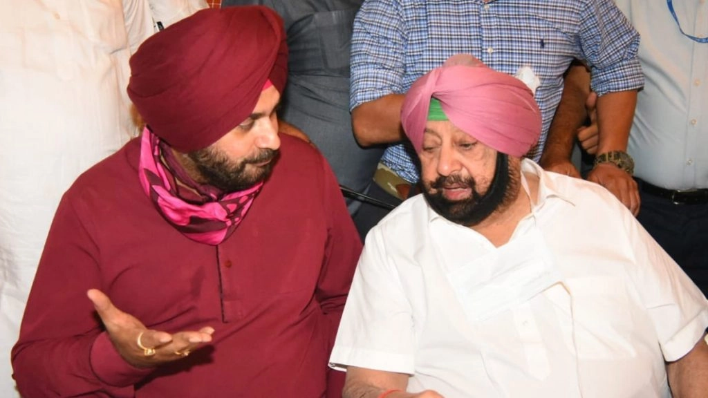 पंजाब राजनीतिक संकट : चार बागी मंत्री हरीश रावत से मुलाकात करेंगे