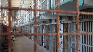 कैदियों के साथ मारपीट करने के मामले में इटली की जेल के 52 सुरक्षाकर्मी निलंबित