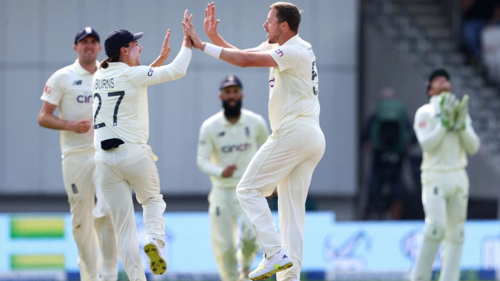 लीड्स टेस्ट में इंग्लैंड ने भारत को एक पारी और 76 रनों से हराया