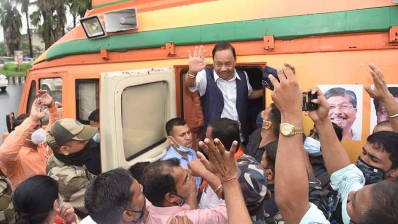 Maharashtra: केंद्रीय मंत्री नारायण राणे को रायगढ़ मजिस्ट्रेट कोर्ट से मिली जमानत, सीएम उद्धव ठाकरे को थप्पड़ मारने वाले बयान पर हुए थे गिरफ्तार