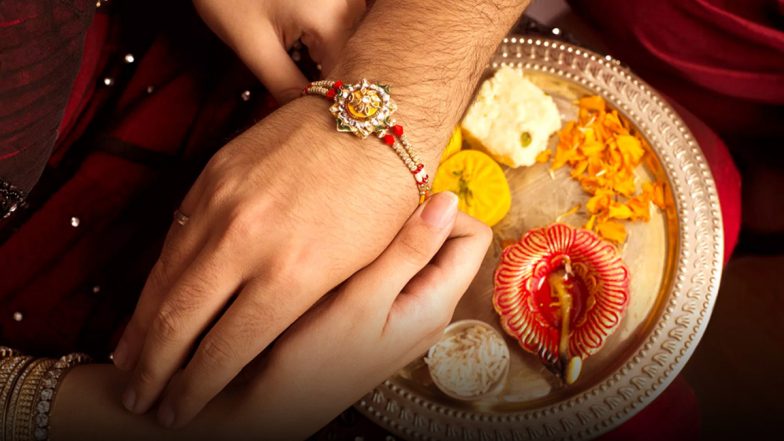 Raksha Bandhan 2022: बहनें भाइयों को कब बांधें राखी 11 या 12 अगस्त को? जानें ज्योतिषाचार्य ने भद्राकाल के लिए क्या रहस्य उजागर किया? और किस तिथि को रक्षा बंधन के लिए सही बता रहे हैं?