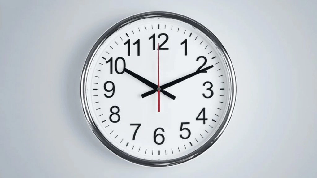 टाइमेक्स-रोलेक्स शुरुआत में जब शो रूम में रखी जाती थीं तब उनमें 8.20 का समय दर्शाया जाता था