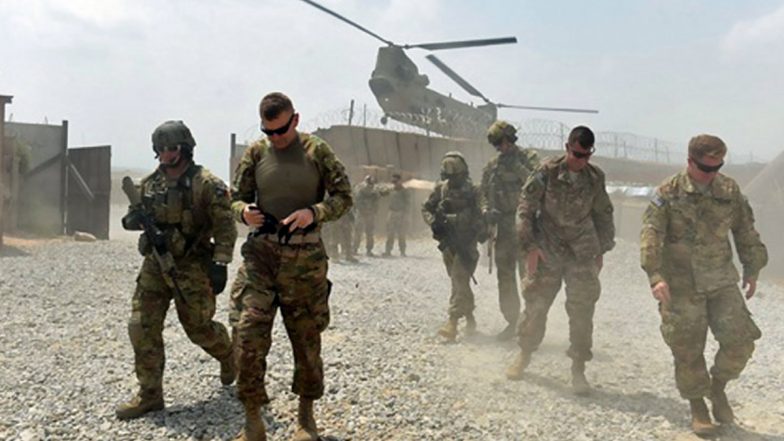 Afghanistan Crisis: अफगानिस्तान से निकासी- अमेरिका के वादे पर कई की आशा टिकी