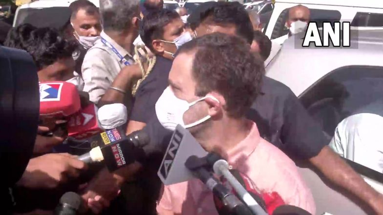 दिल्ली नाबालिग रेप: पीड़ित परिवार से मिलने पहुंचे राहुल गांधी, कहा- न्याय मिलने तक उनके साथ खड़ा हूं