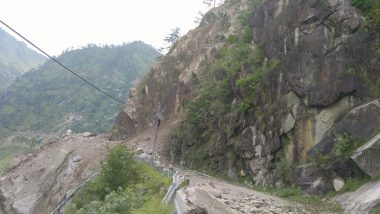 Kinnaur Landslide: भूस्खलन की चपेट में आए कई वाहन, 50-60 लोगों के मलबे में दबे होने की आशंका