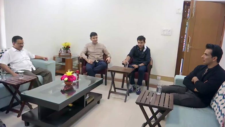 दिल्ली के सीएम अरविंद केजरीवाल से मिले फिल्म अभिनेता सोनू सूद, तस्वीरें आई सामने