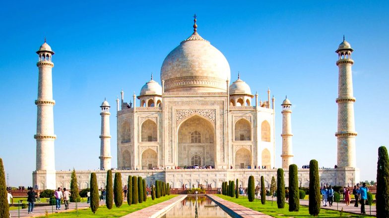 ताजमहल में संत को जाने से रोकने पर हिंदू संगठनों ने जताया विरोध