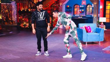 Kapil Sharma के पैर छूते दिखे Akshay Kumar, कॉमेडियन ने कहा- आशीर्वाद लेने आए हैं