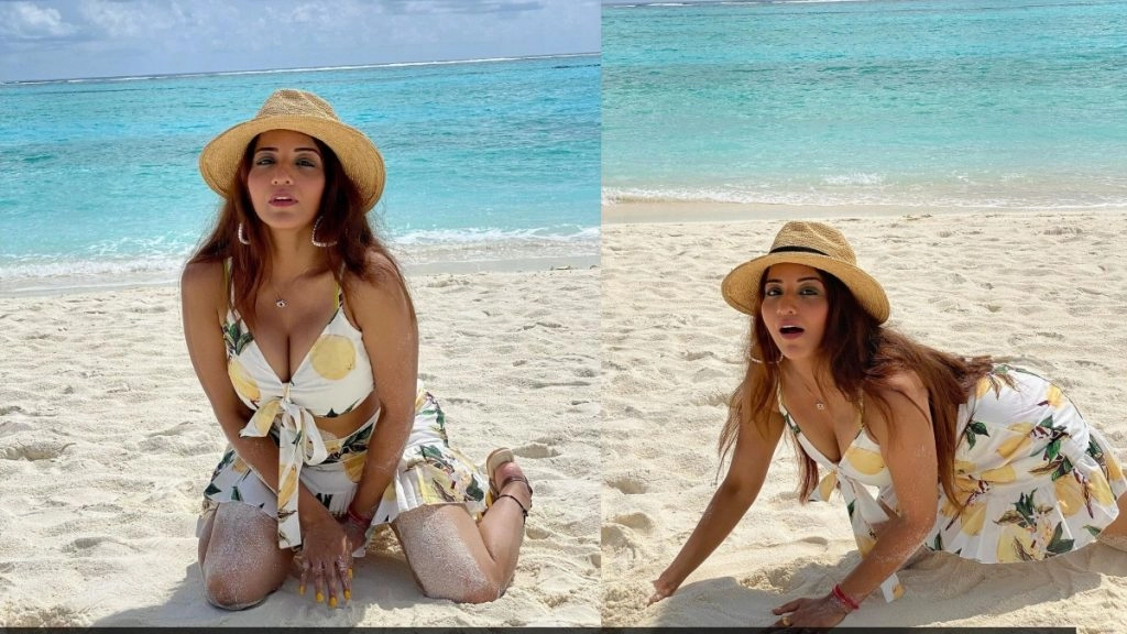 मोनालिसा ने मालदीव से फिर शेयर की बोल्ड फोटो 