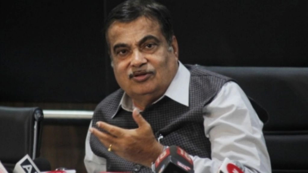 गडकरी ने कहा- दिल्ली-मुंबई एक्सप्रेस पर काम तेजी से चल रहा है