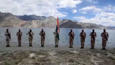 Independence Day 2021: भारत-तिब्बत सीमा पुलिस कर्मियों ने लद्दाख में Pangong Tso के तट पर मनाया 75वें स्वतंत्रता दिवस का जश्न, देखें वीडियो