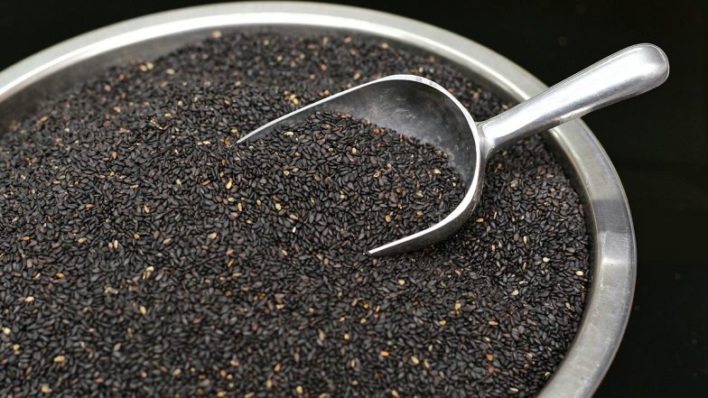 काले तिल का तिलस्म! जानें इसमें कैसे-कैसे छिपे हैं आध्यात्मिक, सेहत एवं सौंदर्य के गुण?