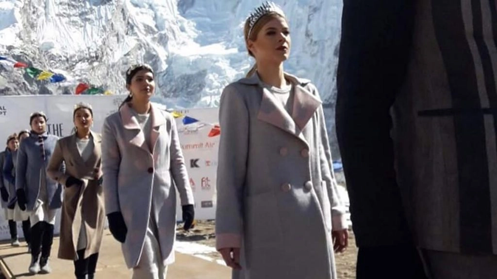 नेपाल ने जमीन पर सबसे अधिक ऊंचाई पर फैशन शो करने का गिनीज बुक रिकॉर्ड बनाया: आयोजक 