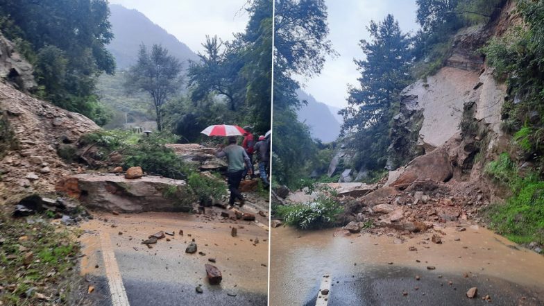 Uttarakhand Landslide: उत्तरकाशी में लगातार बारिश से भूस्खलन, गंगोत्री राजमार्ग बंद, देखें तस्वीरें