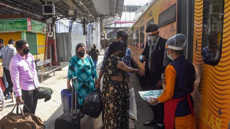 IRCTC: रेल यात्रियों के लिए खुशखबरी, क्रिसमस और नए साल के मौके पर कई स्पेशल ट्रेनों का ऐलान, यहां देखें लिस्ट-टाइम टेबल
