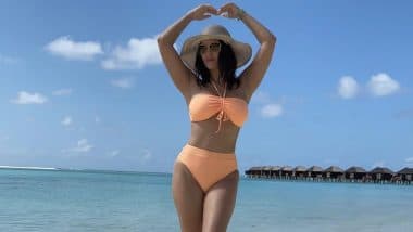 Sunny Leone Bikini Photos: मालदीव पहुंचकर सनी लियोनी ने बढ़ाया पारा, समुंद्र के किनारे बिकिनी में नजर आई ये हसीना