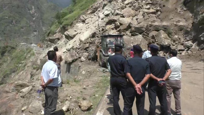 Himachal Pradesh: शिमला में ज्योरी के पास लैंडस्लाइड, राष्ट्रीय राजमार्ग-5 हुआ ब्लॉक