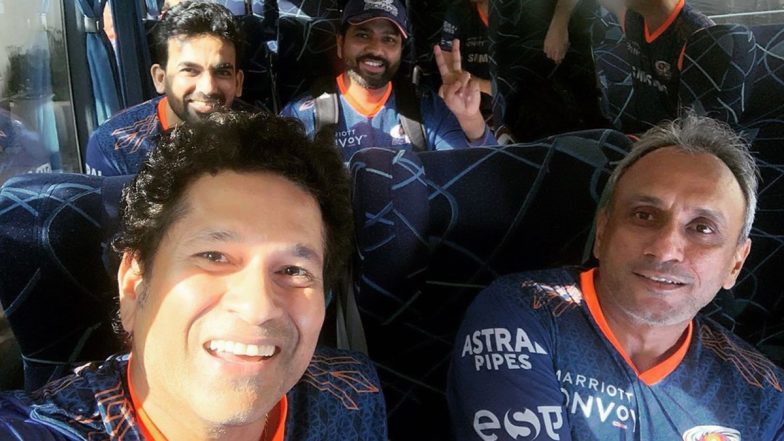 IPL 2021: टीम के साथ नजर आए मुंबई इंडियंस के मेंटर Sachin Tendulkar, देखें तस्वीर