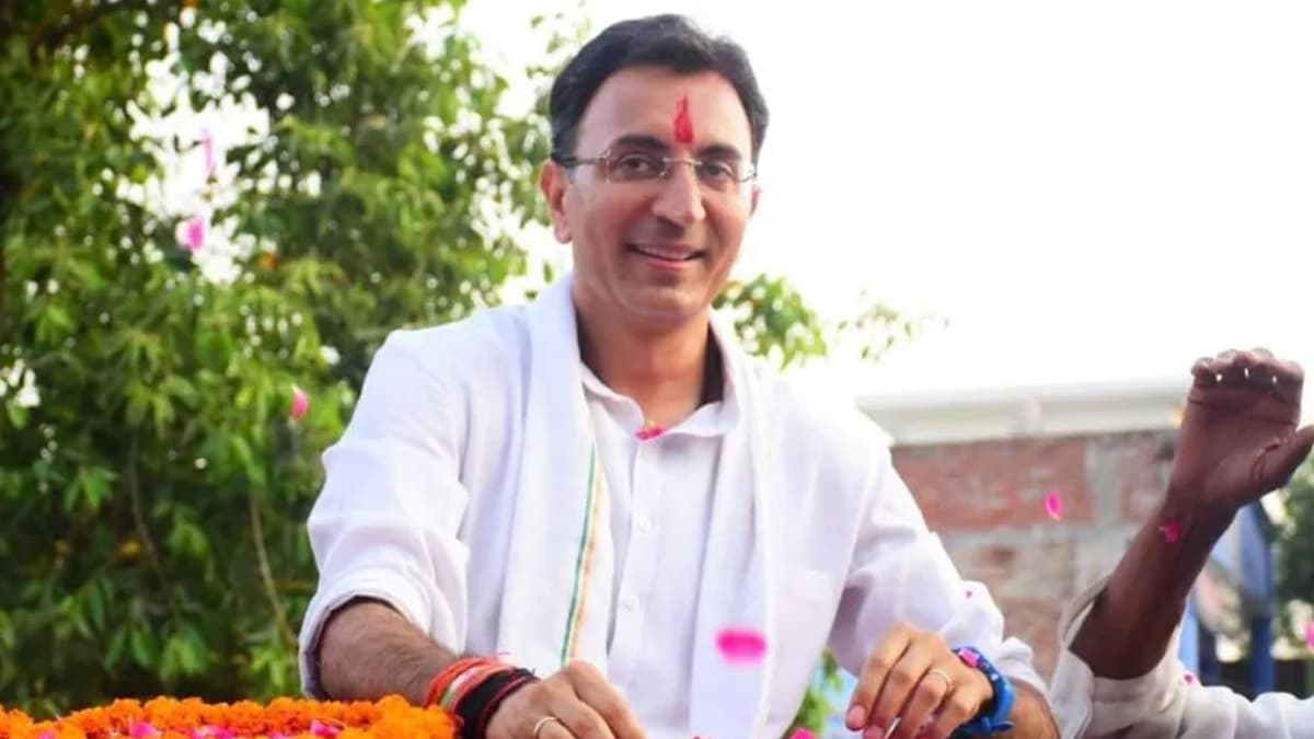 UP Cabinet Expansion: यूपी चुनाव से पहले योगी कैबिनेट का विस्तार, जितिन प्रसाद और छत्रपाल सिंह गंगवार समेत इन 7 नेताओं को मंत्रिमंडल में मिली जगह