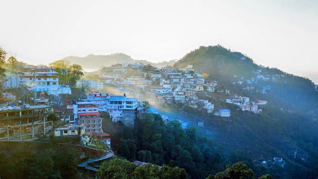 COVID-19: वीकेंड पर बना रहे हैं मसूरी जाने का प्लान? पहले जान लें ये नियम 