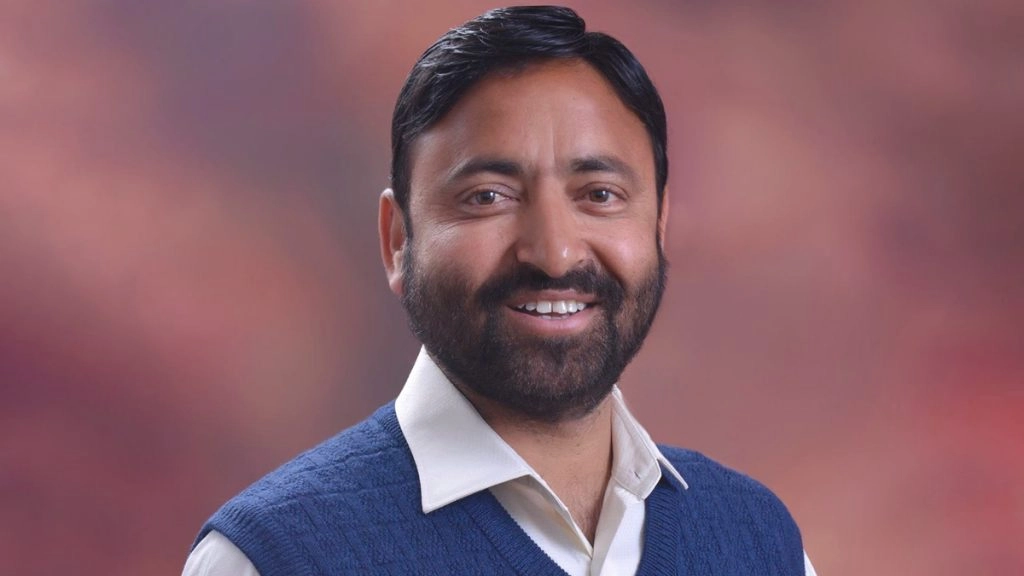 उत्तराखंड के निर्दलीय विधायक प्रीतम सिंह पवार ने थामा भाजपा का दामन