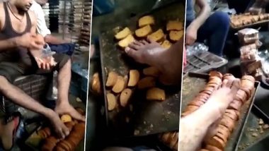 Viral Video: बेकरी वर्कर ने पैकिंग से पहले टोस्ट पर लगया थूक और रखा लात, वीडियो हुआ वायरल