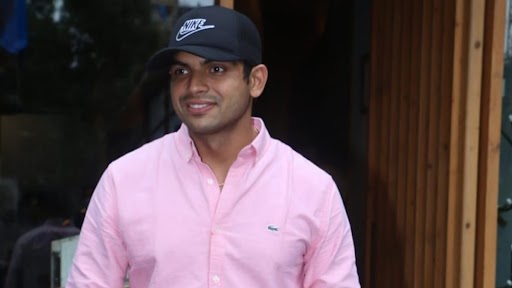 Neeraj Chopra In Mumbai: नीरज चोपड़ा मुंबई में हुए स्पॉट, देखें उनका डैशिंग अंदाज