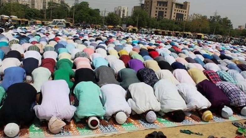 Gurugram: खुले में 'नमाज' के खिलाफ विरोध जता रहे कई लोग हिरासत में लिए गए