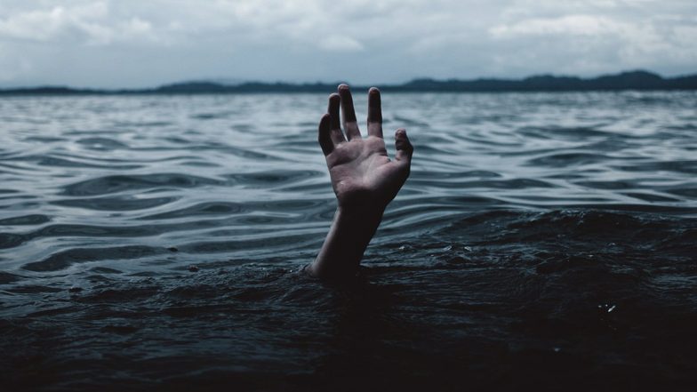 Jharkhand: झारखंड के जामताड़ा में बराकर नदी में नाव पलटी, 1 दर्जन लोग डूबे, राहत-बचाव जारी