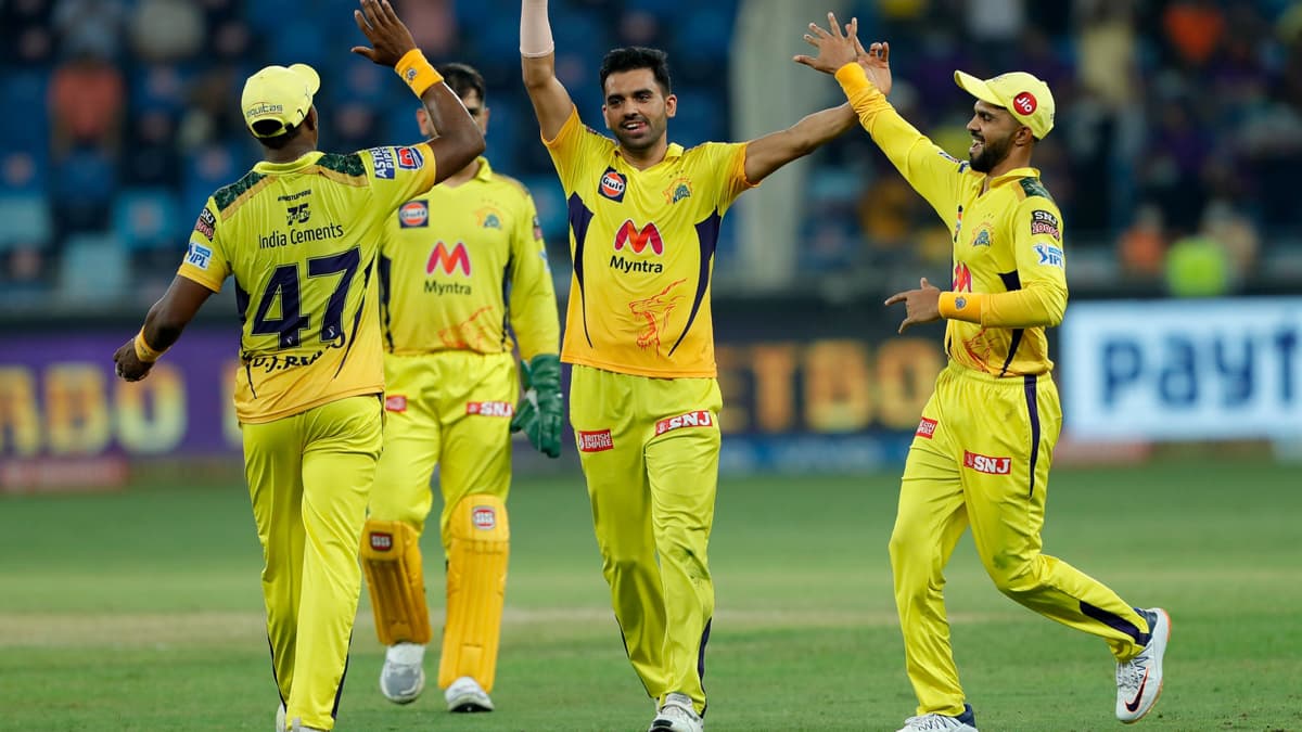 IPL 2022: खिलाड़ियों की नीलामी में 90 करोड़ रुपये खर्च कर पाएंगी आईपीएल टीमें