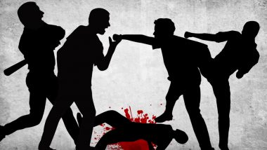 UP: गोरखपुर में लाठी-डडों से पीटकर बुजुर्ग की हत्या, पति-पत्नी सहित 5 लोगों के खिलाफ FIR दर्ज