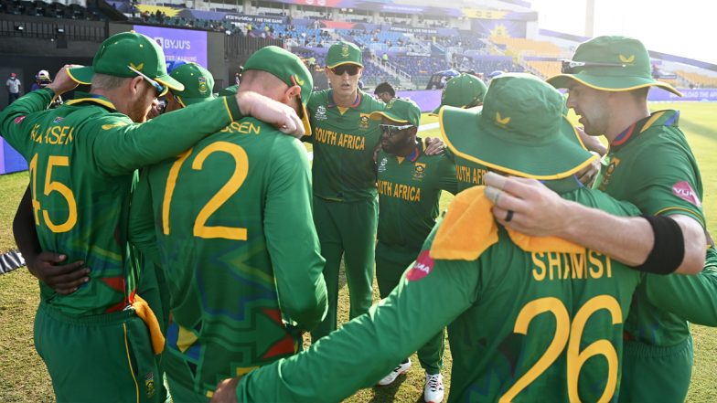 ICC T20 World Cup 2021 AUS vs SA: ऑस्ट्रेलिया को लगा बड़ा झटका, डेविड वार्नर 14 रन बनाकर आउट