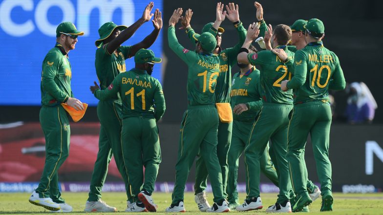 ICC T20 World Cup 2021 AUS vs SA: ऑस्ट्रेलिया की आधी टीम लौटी पवेलियन, मैक्सवेल 18 रन बनाकर हुए आउट