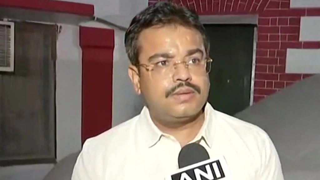 लखीमपुर खीरी मामले में 2 गिरफ्तार, केंद्रीय मंत्री का बेटा लापता