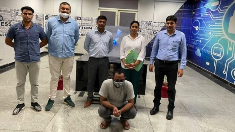 Fake RTO Website: आरटीओ की फर्जी वेबसाइट बनाकर ‘नटवरलाल’ ने ठगे 70 लाख रुपये, 3300 लोगों को बनाया शिकार, अरेस्ट
