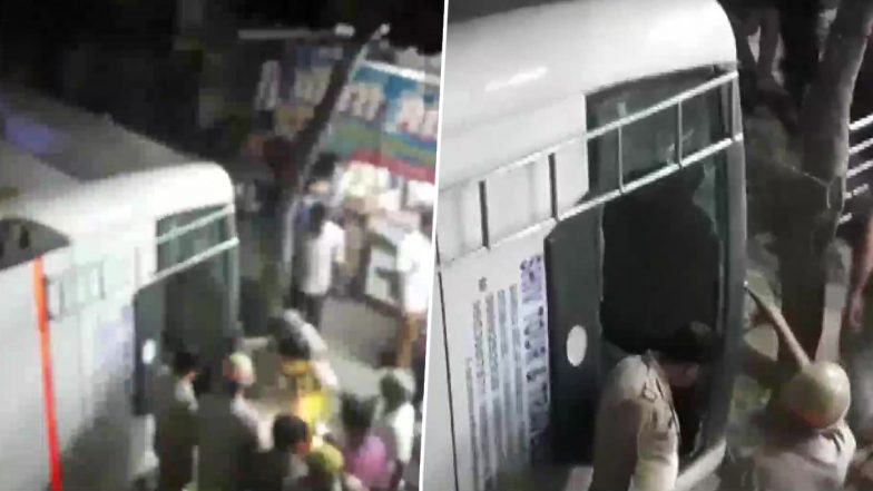 UP: गाजियाबाद में बड़ा हादसा, भाटिया मोड़ फ्लाईओवर से बस गिरने से कई लोगों के घायल होने की आशंका, बचाव कार्य जारी