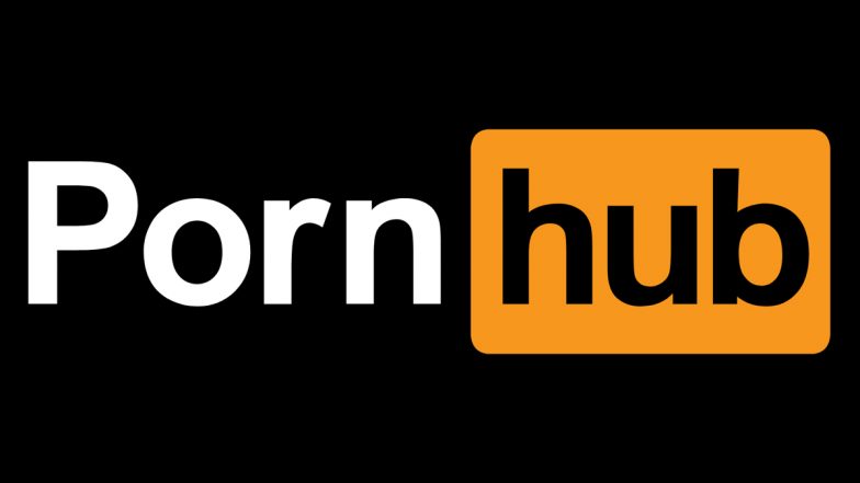 Pornhub पर मैथ्स पढ़ा रहा है यह टीचर, हर साल 2 करोड़ तक की कमाई