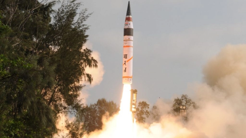 अग्नि-5 को डीआरडीओ और भारत डायनेमिक्स लिमिटेड द्वारा विकसित किया गया है