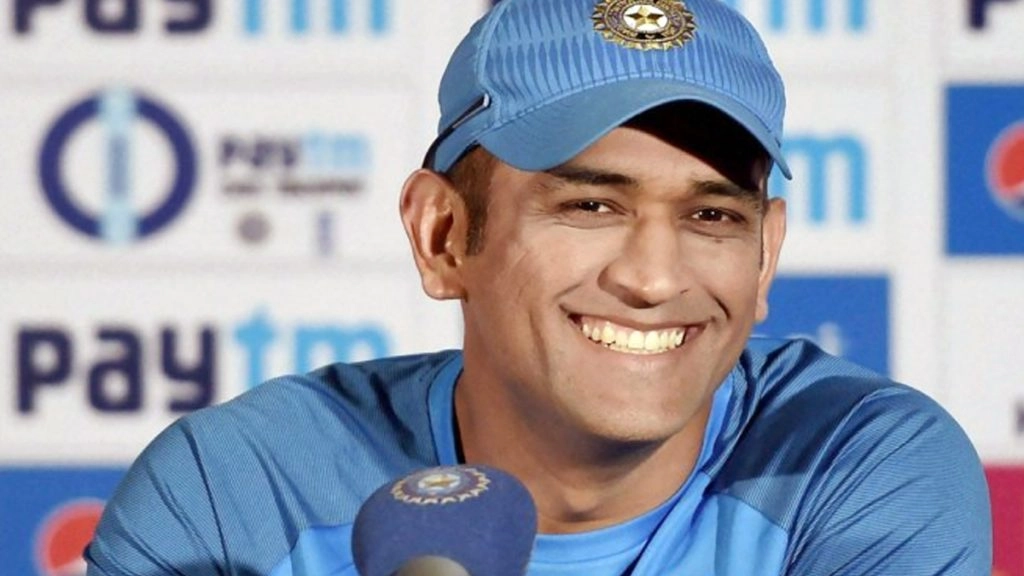 MS Dhoni को  सुप्रीम कोर्ट ने भेजा नोटिस, आम्रपाली ग्रुप संग 150 करोड़ रुपये के लेन-देन का मामला 