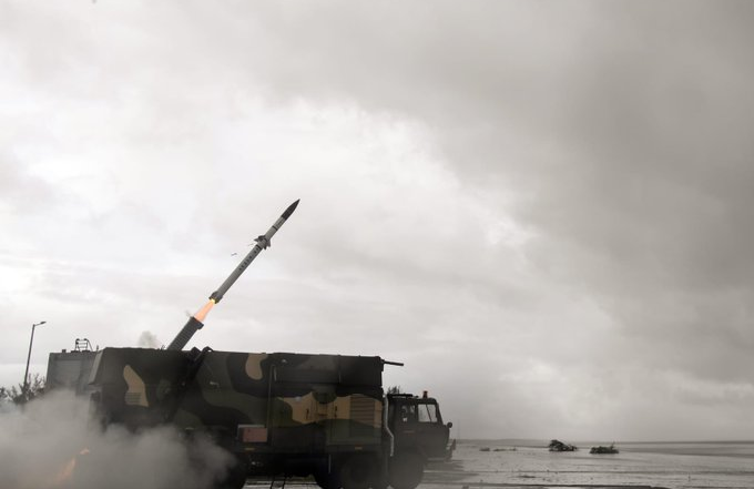 DRDO और वायु सेना ने हवा से जमीन पर मार करने में सक्षम लंबी दूरी के बम का सफल परीक्षण किया