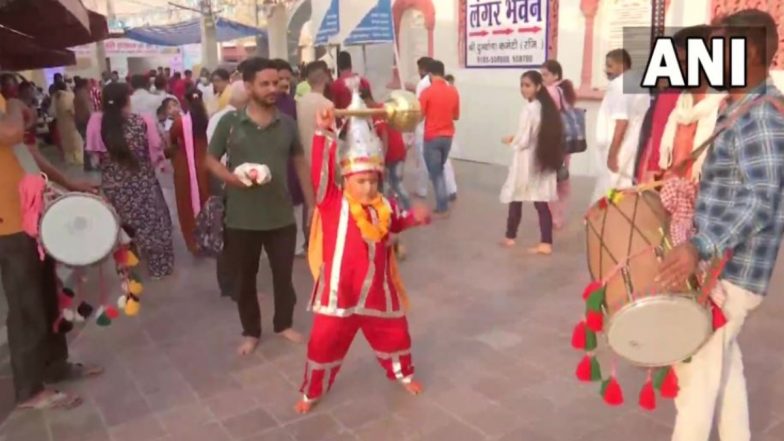 Punjab: अमृतसर के बड़ा हनुमान मंदिर में आज से शुरु हुआ लंगूर मेला, संतान के लिए यहां मन्नत मांगते हैं लोग